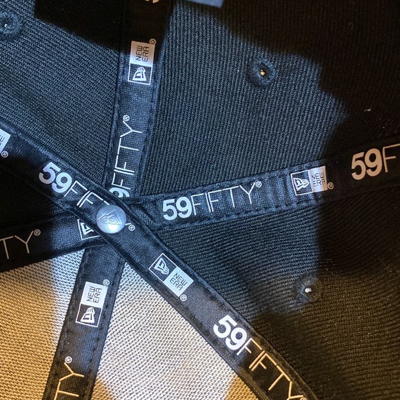 New Era Sox size 7 cap good condition - Picture 4 of 7